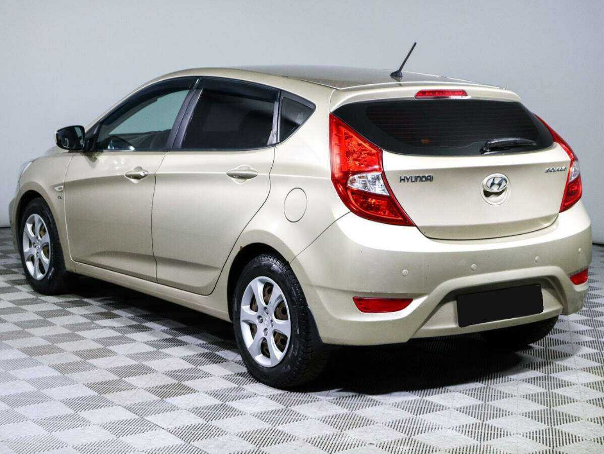 Купить Hyundai Solaris с пробегом. Фото: #5