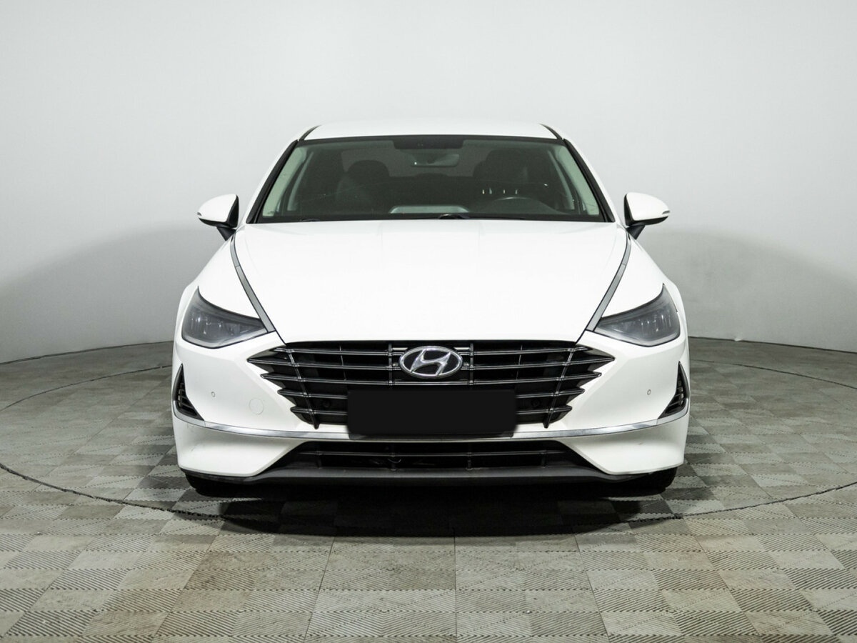 Купить Hyundai Sonata с пробегом. Фото: #1