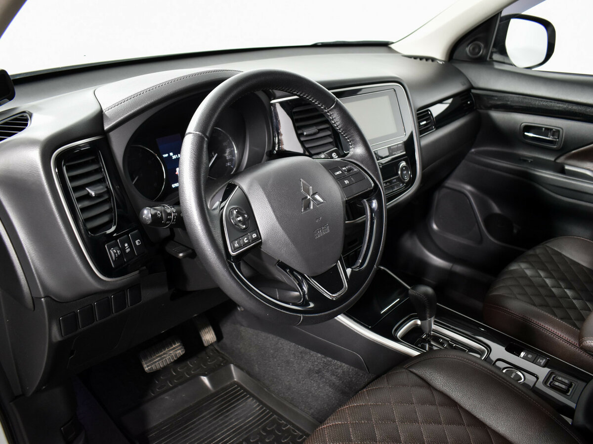 Купить Mitsubishi Outlander с пробегом. Фото: #6