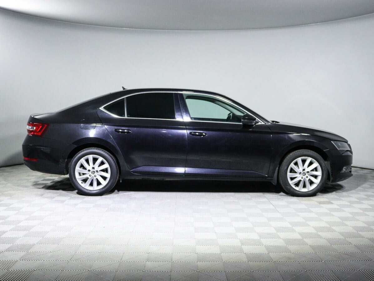 Купить Skoda Superb с пробегом. Фото: #3