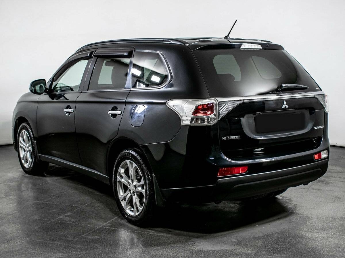 Купить Mitsubishi Outlander с пробегом. Фото: #6