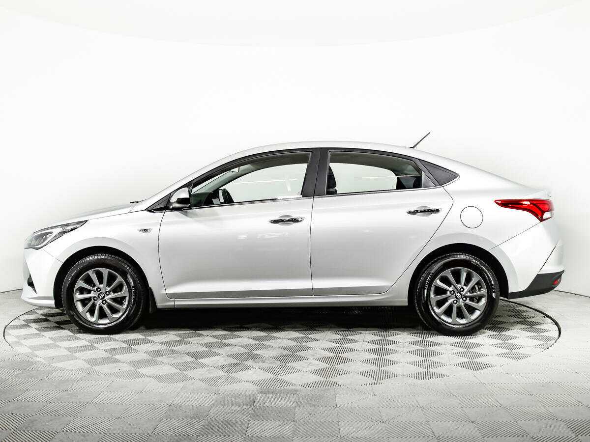Купить Hyundai Solaris с пробегом. Фото: #7