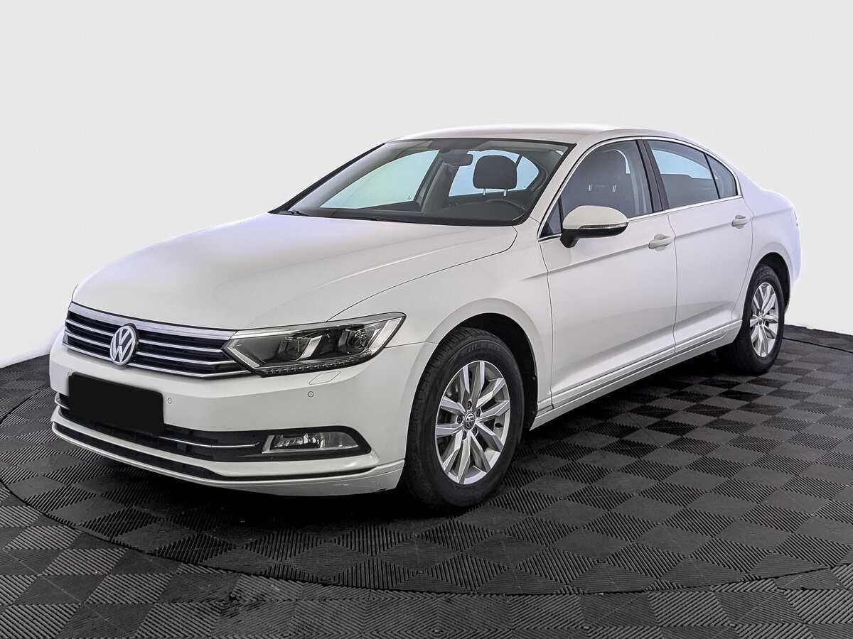 Купить Volkswagen Passat с пробегом. Посмотреть фото