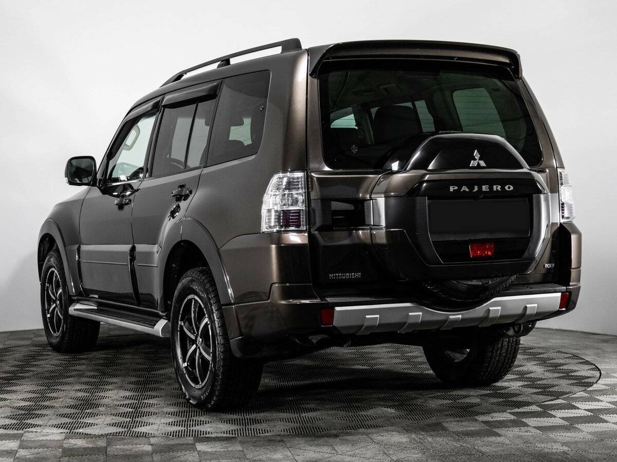 Купить Mitsubishi Pajero с пробегом. Фото: #7