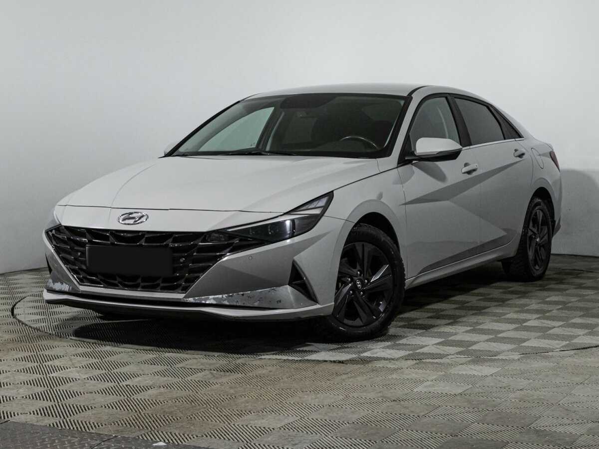 Купить Hyundai Elantra с пробегом. Посмотреть фото