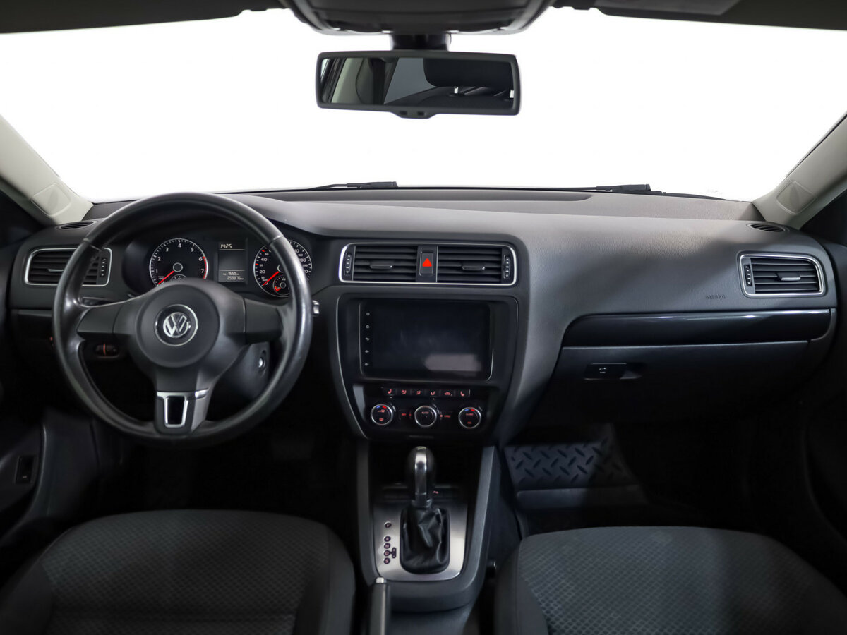 Купить Volkswagen Jetta с пробегом. Фото: #7
