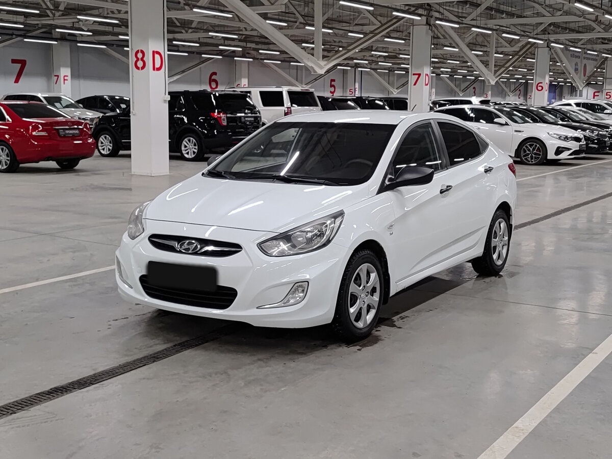 Купить Hyundai Solaris с пробегом. Посмотреть фото
