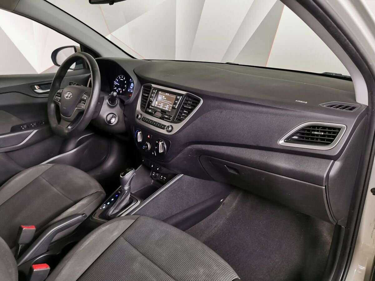 Купить Hyundai Solaris с пробегом. Фото: #8