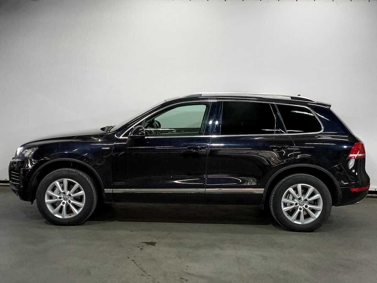 Купить Volkswagen Touareg с пробегом. Фото: #7