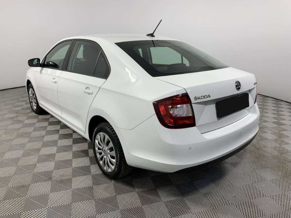 Купить Skoda Rapid с пробегом. Фото: #6