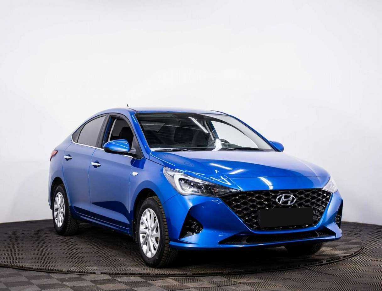 Купить Hyundai Solaris с пробегом. Фото: #2