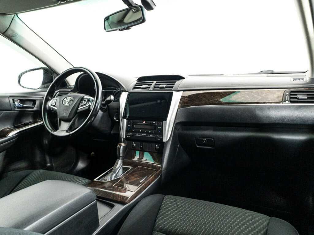 Купить Toyota Camry с пробегом. Фото: #8