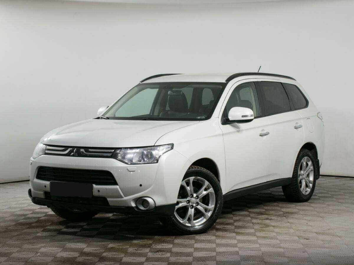 Купить Mitsubishi Outlander с пробегом. Посмотреть фото
