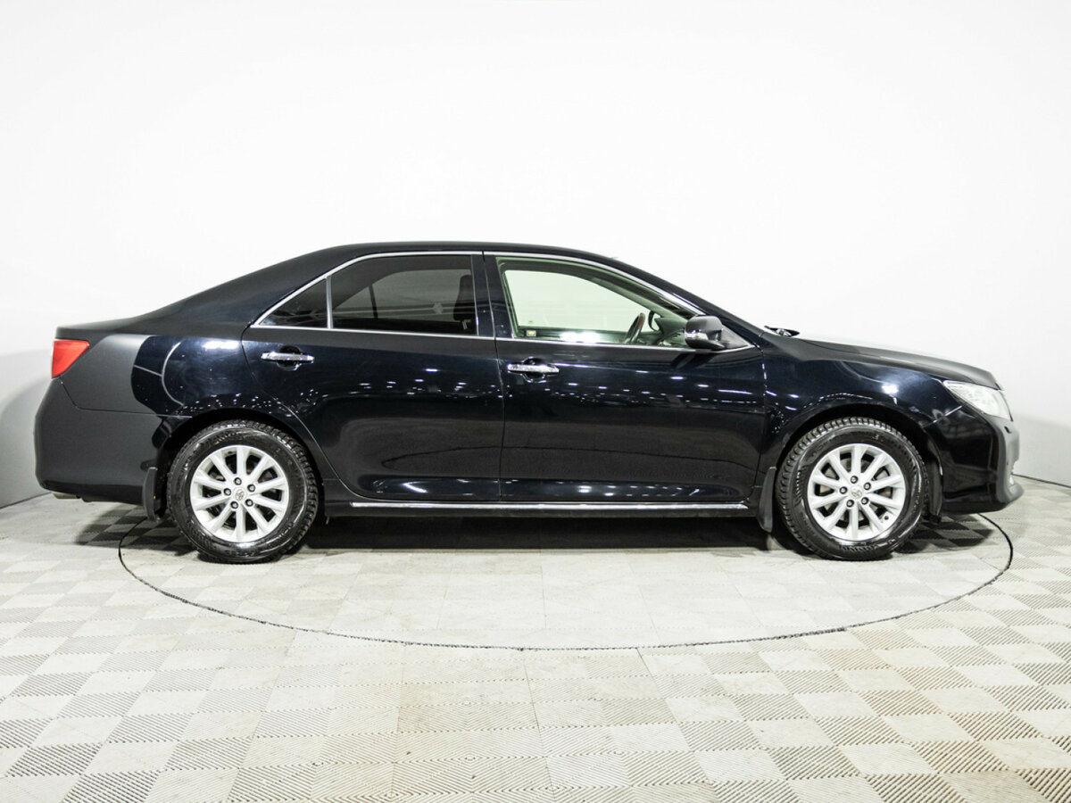 Купить Toyota Camry с пробегом. Фото: #3