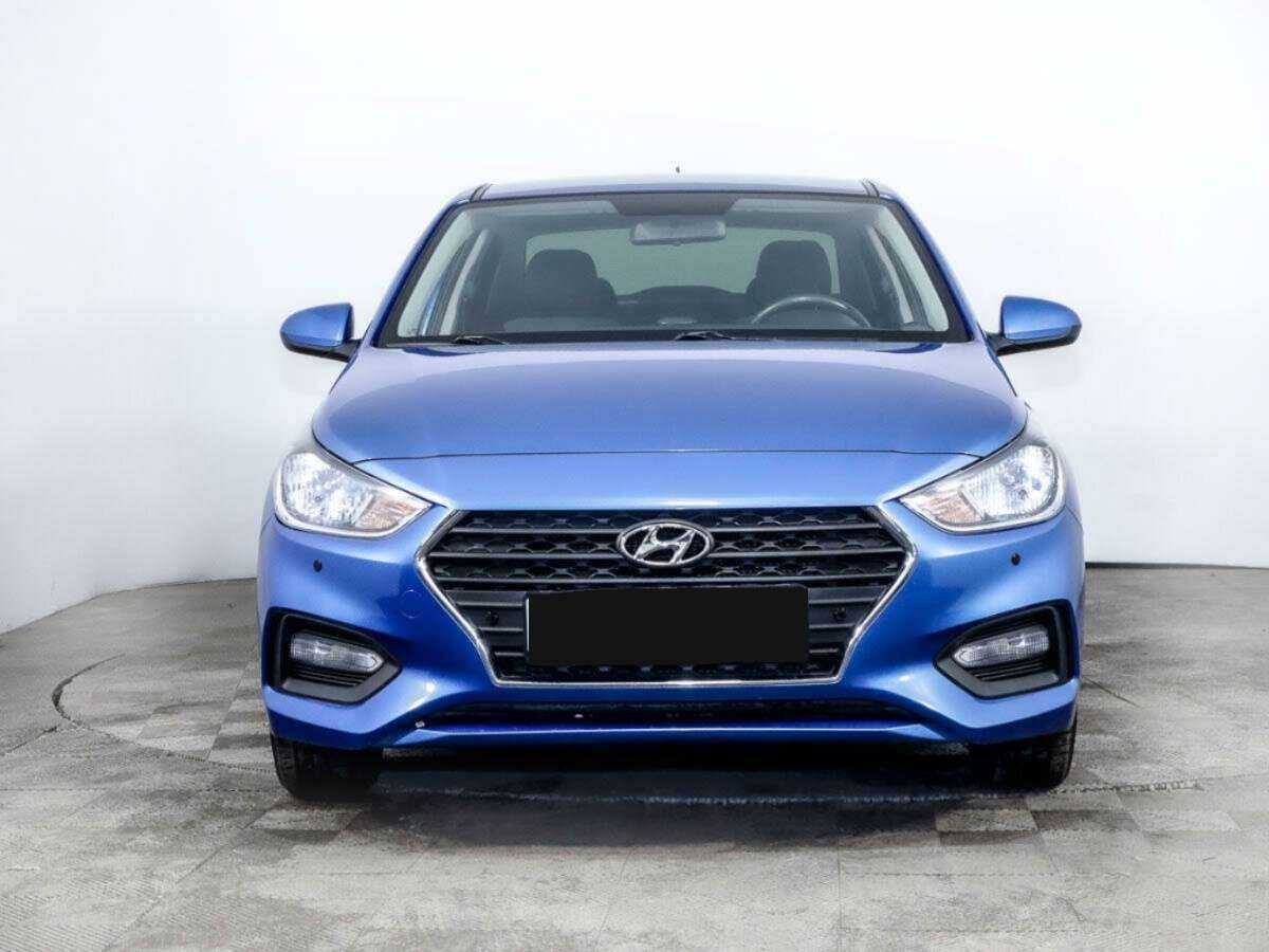 Купить Hyundai Solaris с пробегом. Фото: #1