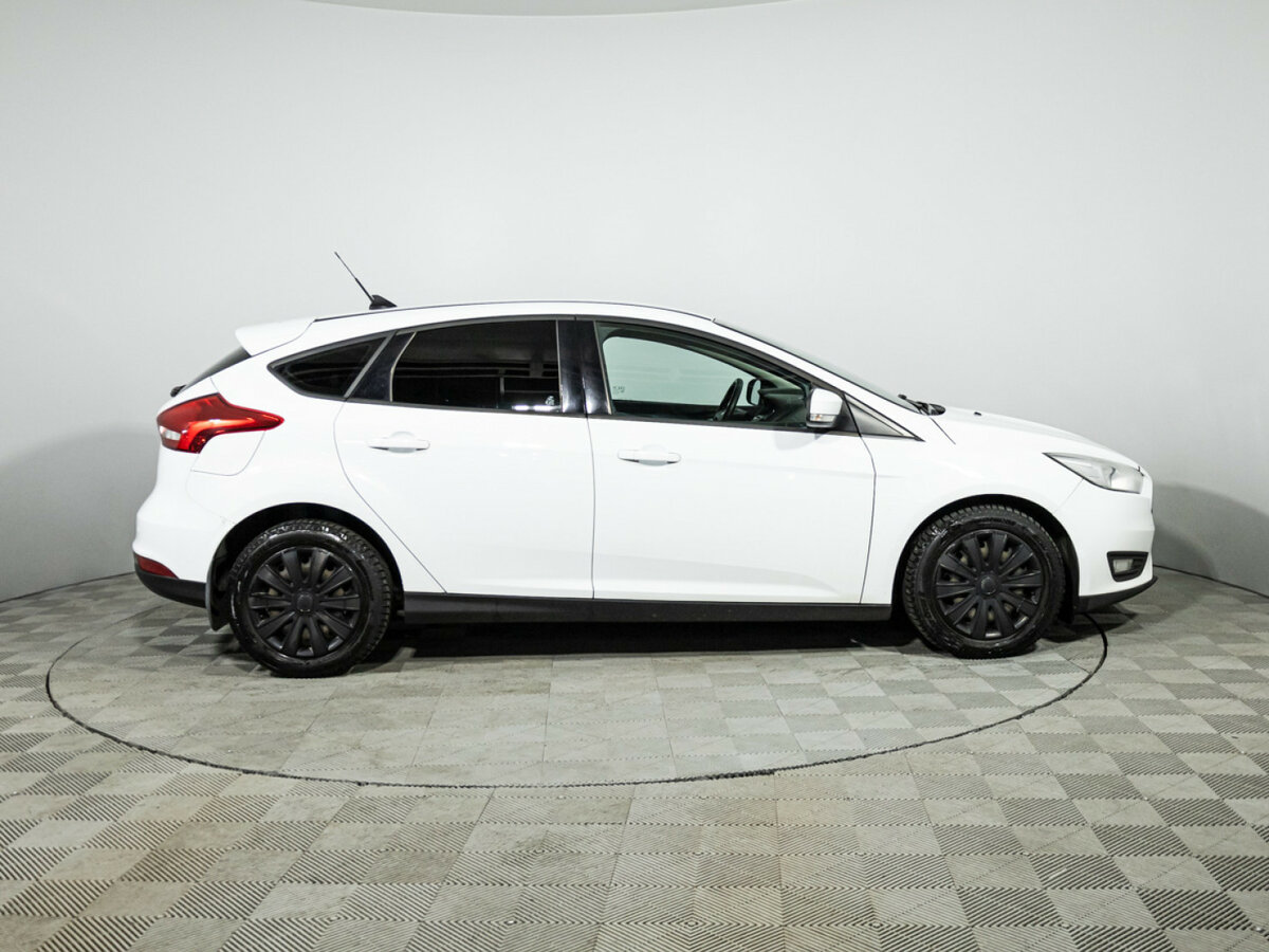 Купить Ford Focus с пробегом. Фото: #3