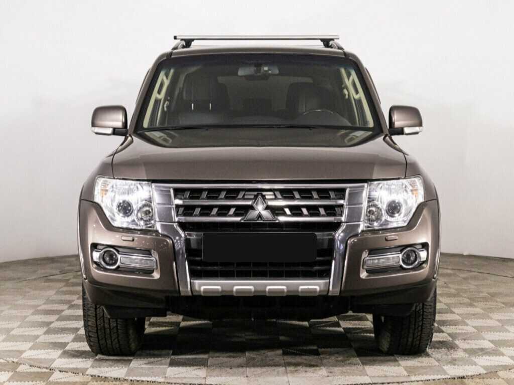 Купить Mitsubishi Pajero с пробегом. Фото: #1