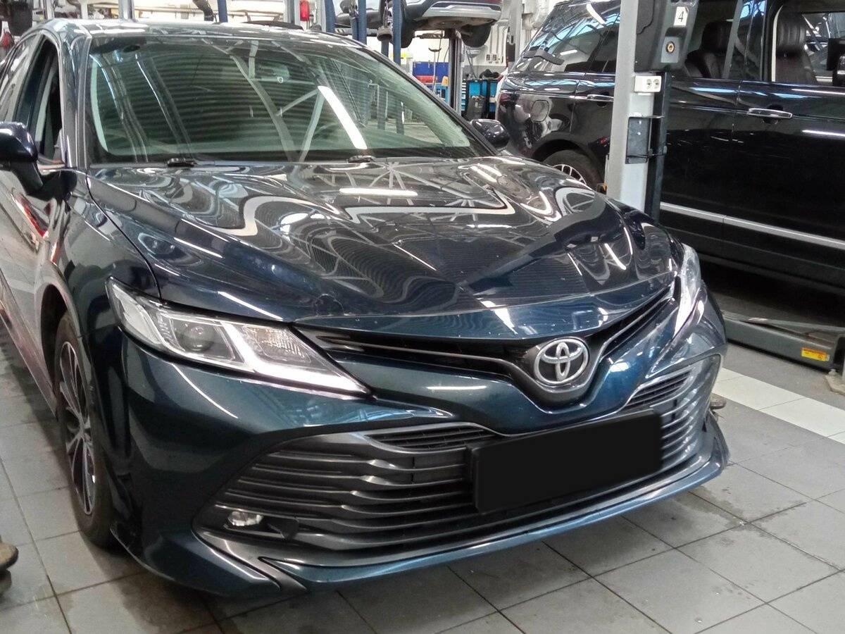 Купить Toyota Camry с пробегом. Фото: #1