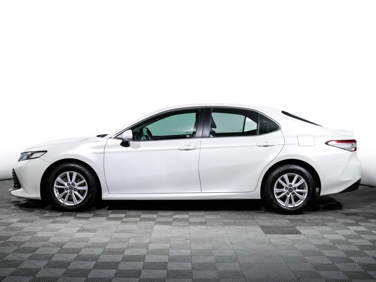 Купить Toyota Camry с пробегом. Фото: #4