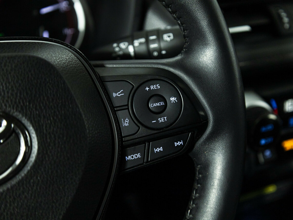 Купить Toyota RAV4 с пробегом. Фото: #18