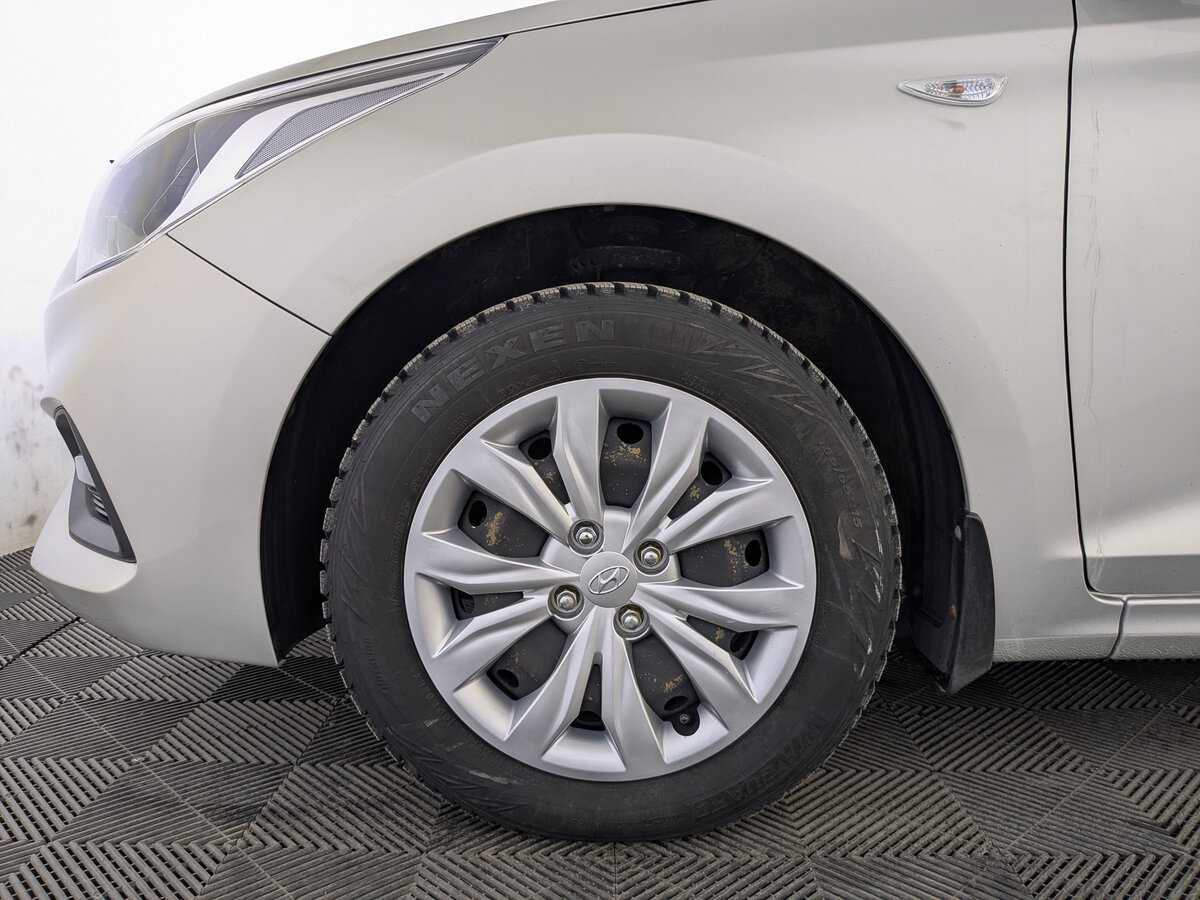 Купить Hyundai Solaris с пробегом. Фото: #11