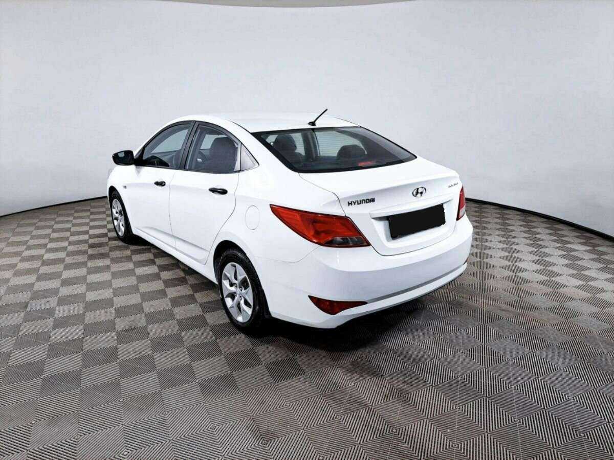 Купить Hyundai Solaris с пробегом. Фото: #6