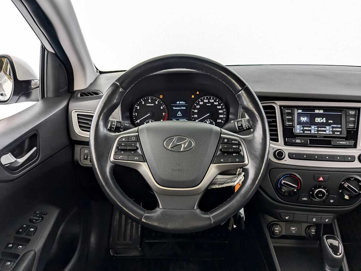 Купить Hyundai Solaris с пробегом. Фото: #20