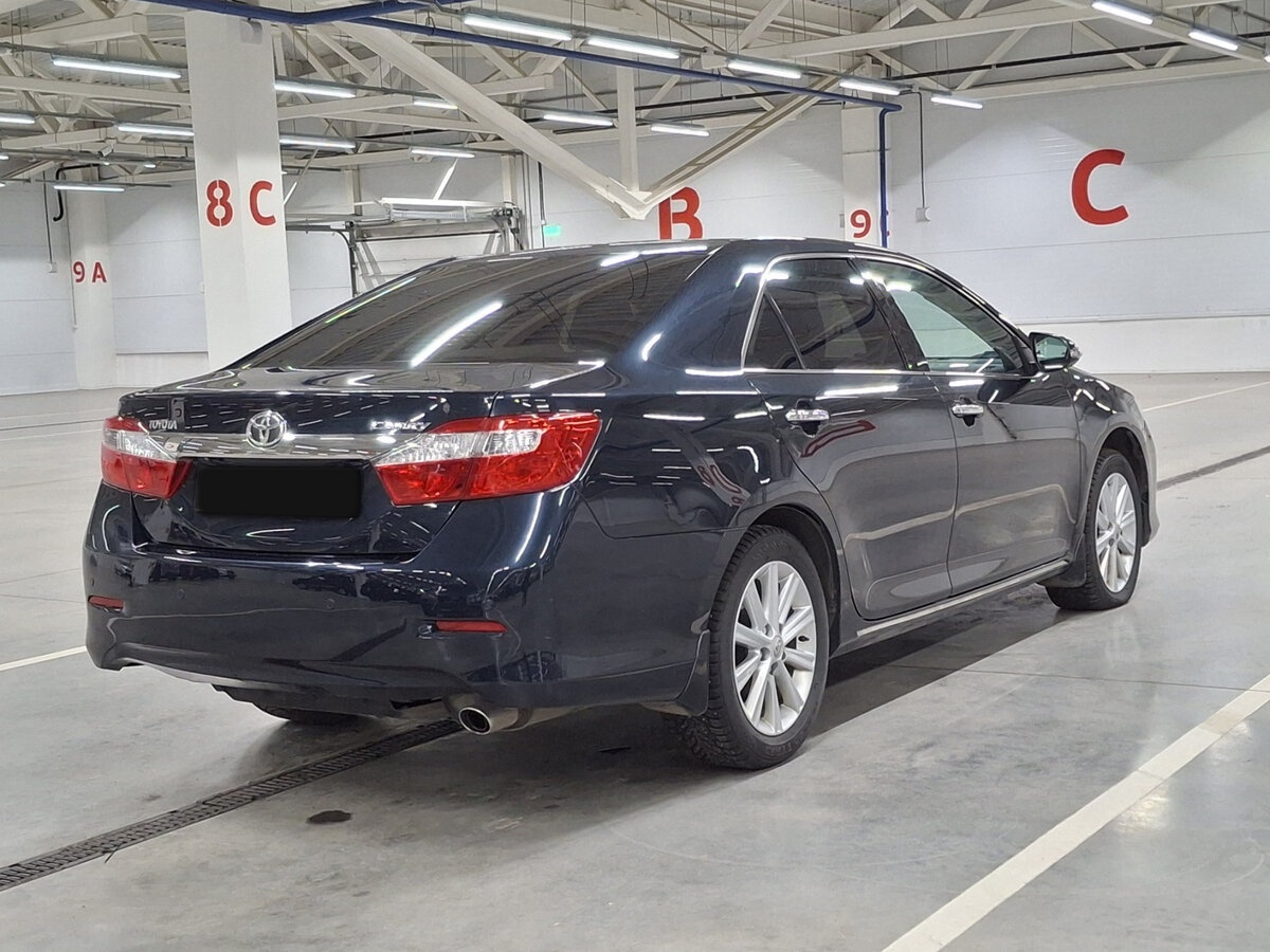 Купить Toyota Camry с пробегом. Фото: #4