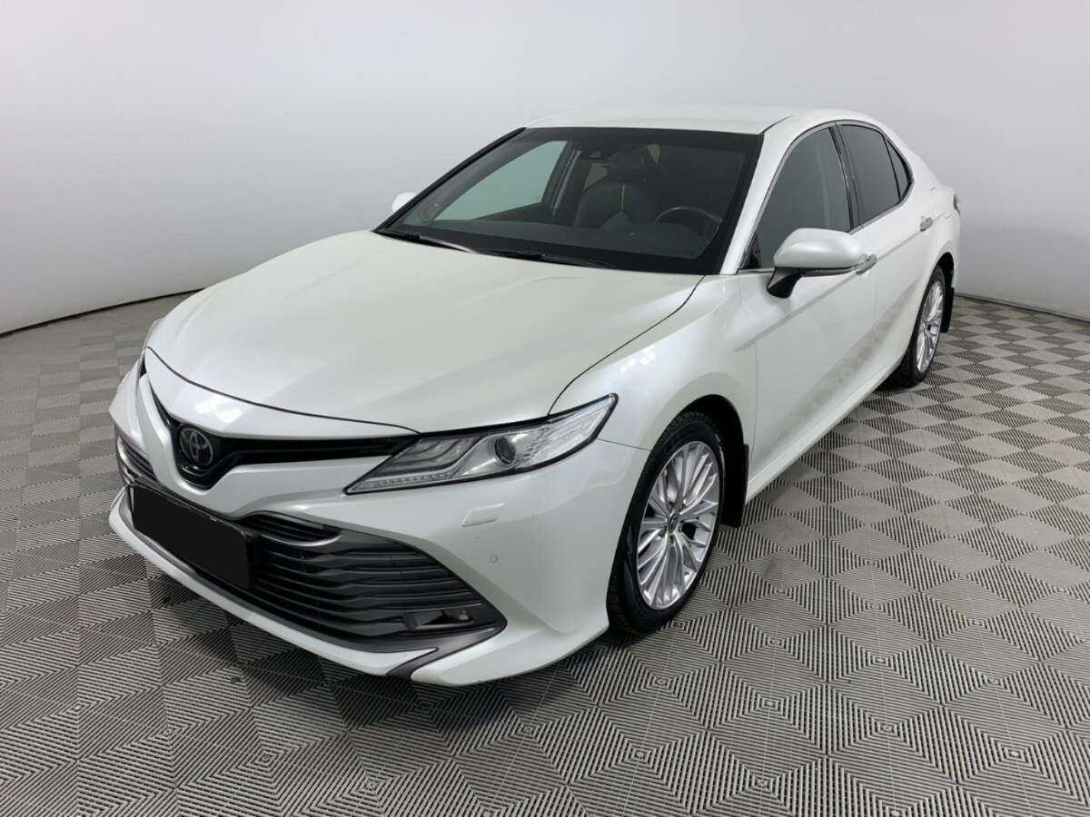 Купить Toyota Camry с пробегом. Фото: #0
