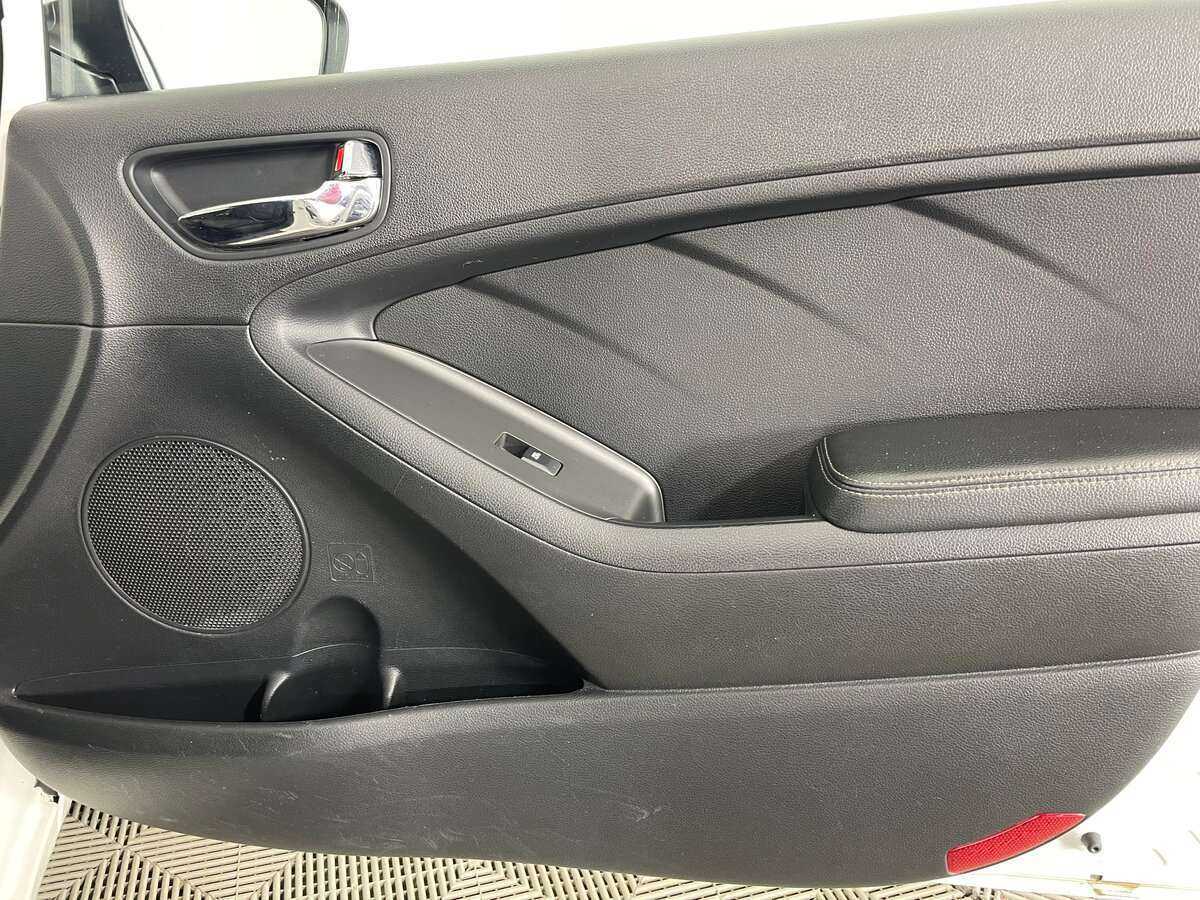 Купить Kia Cerato с пробегом. Фото: #16