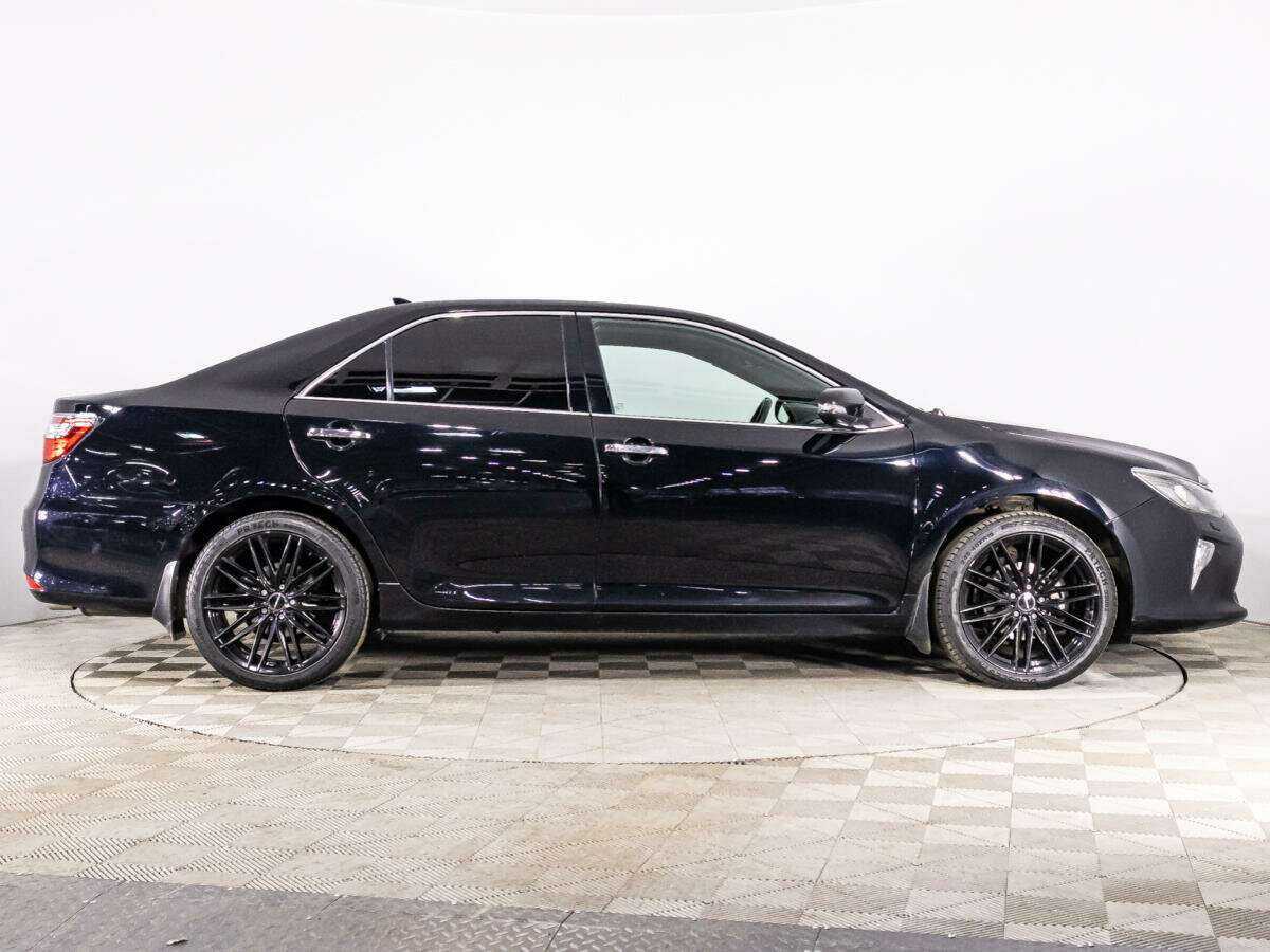 Купить Toyota Camry с пробегом. Фото: #3