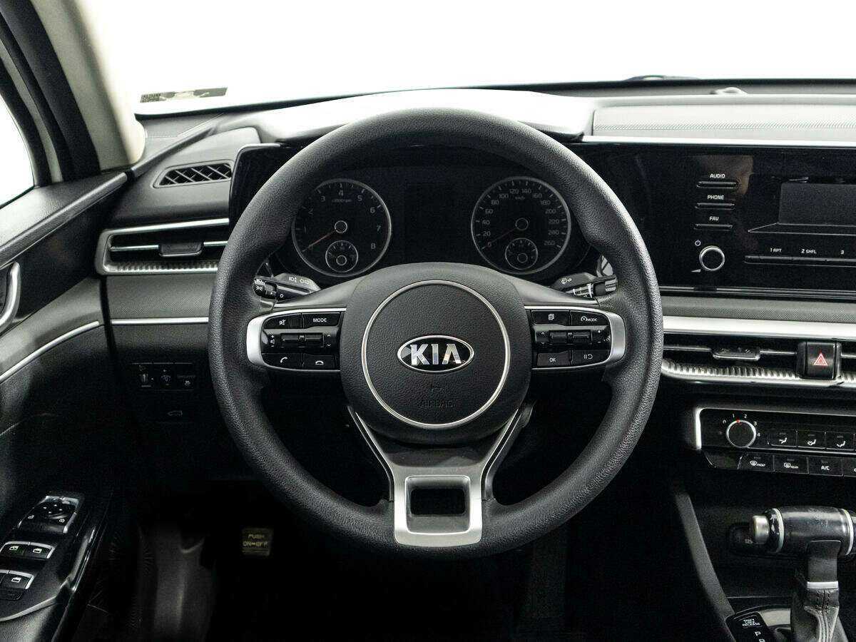 Купить Kia K5 с пробегом. Фото: #16