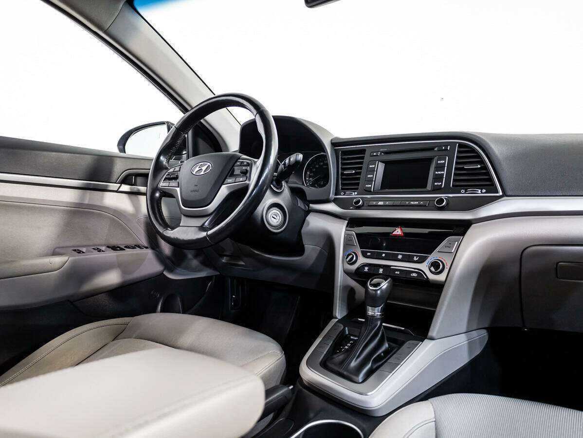 Купить Hyundai Elantra с пробегом. Фото: #7