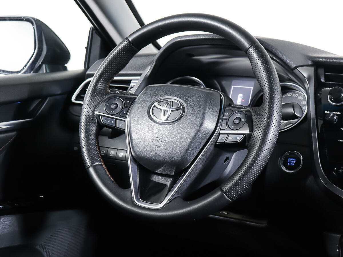 Купить Toyota Camry с пробегом. Фото: #14