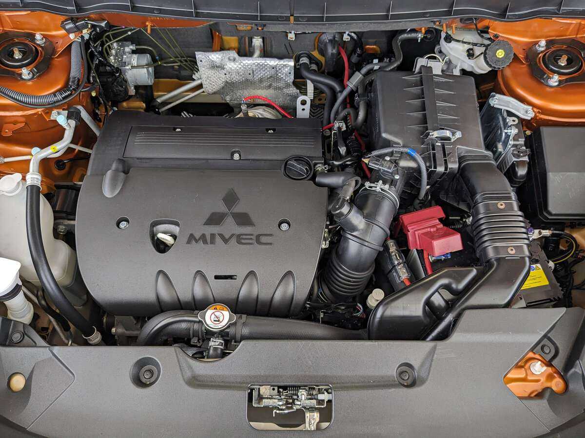 Купить Mitsubishi ASX с пробегом. Фото: #7