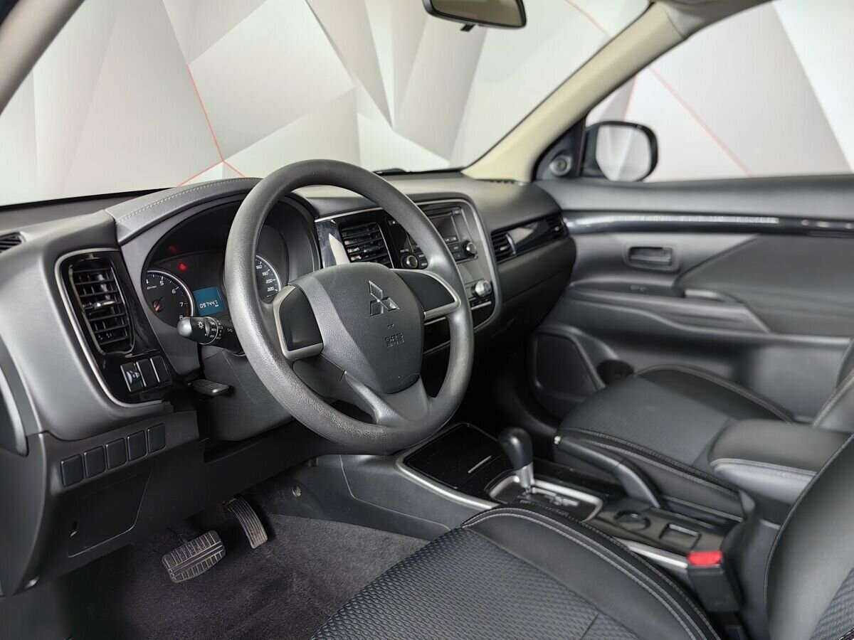 Купить Mitsubishi Outlander с пробегом. Фото: #12