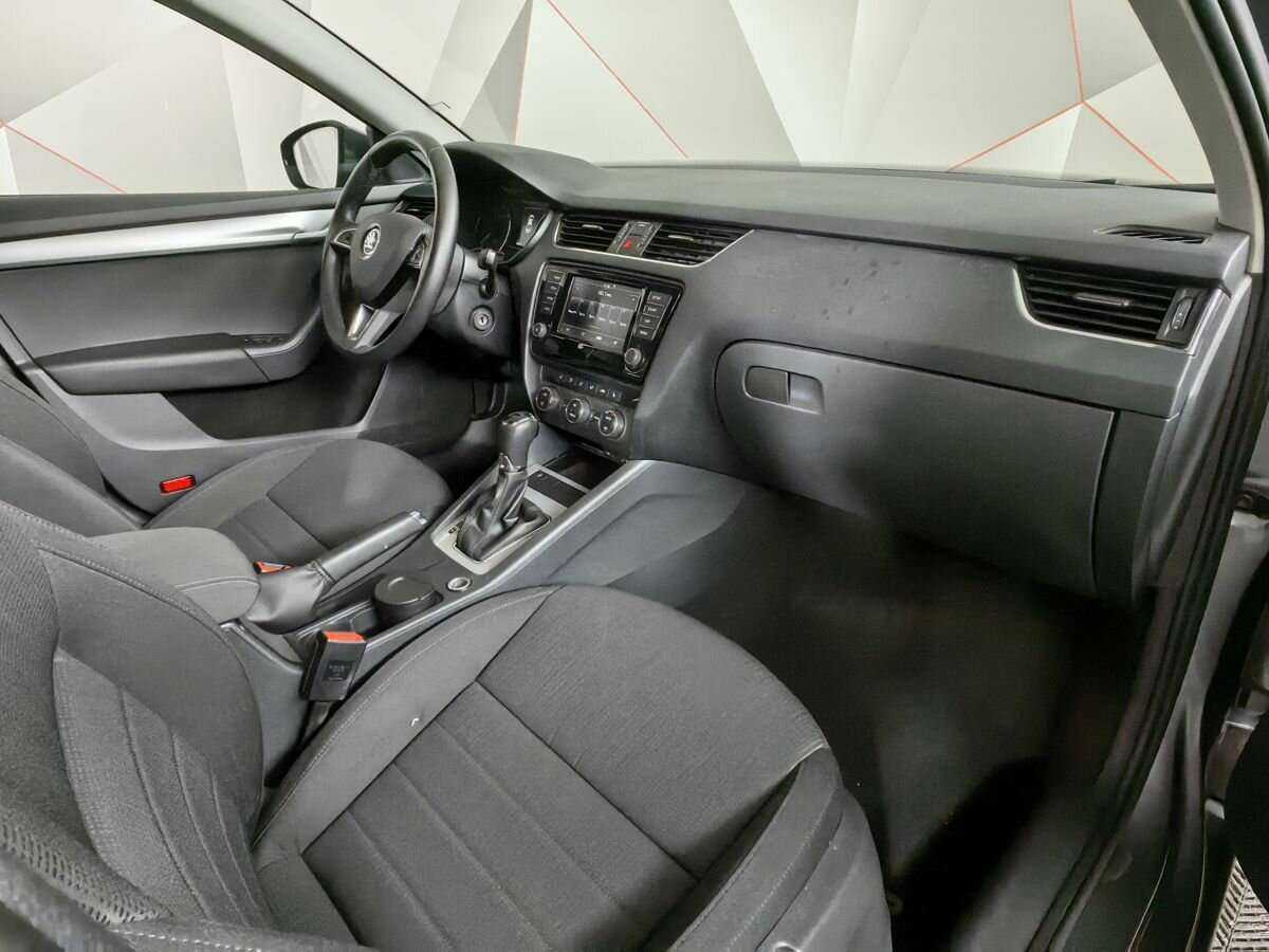 Купить Skoda Octavia с пробегом. Фото: #8