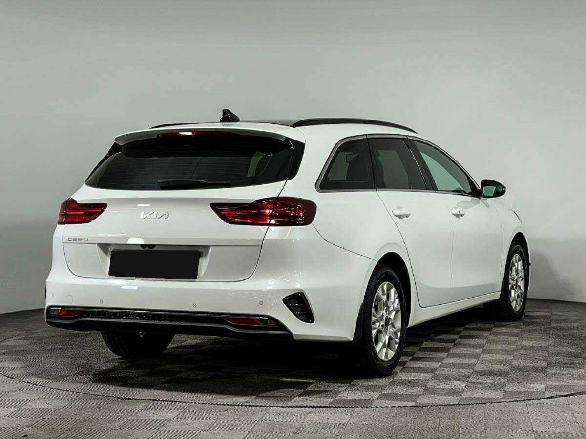 Купить Kia Ceed с пробегом. Фото: #3