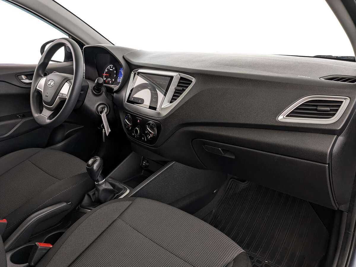 Купить Hyundai Solaris с пробегом. Фото: #7