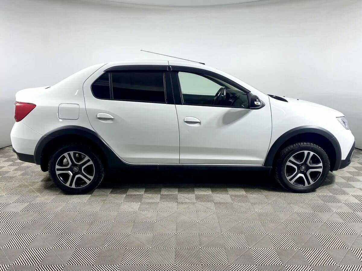 Купить Renault Logan с пробегом. Фото: #2