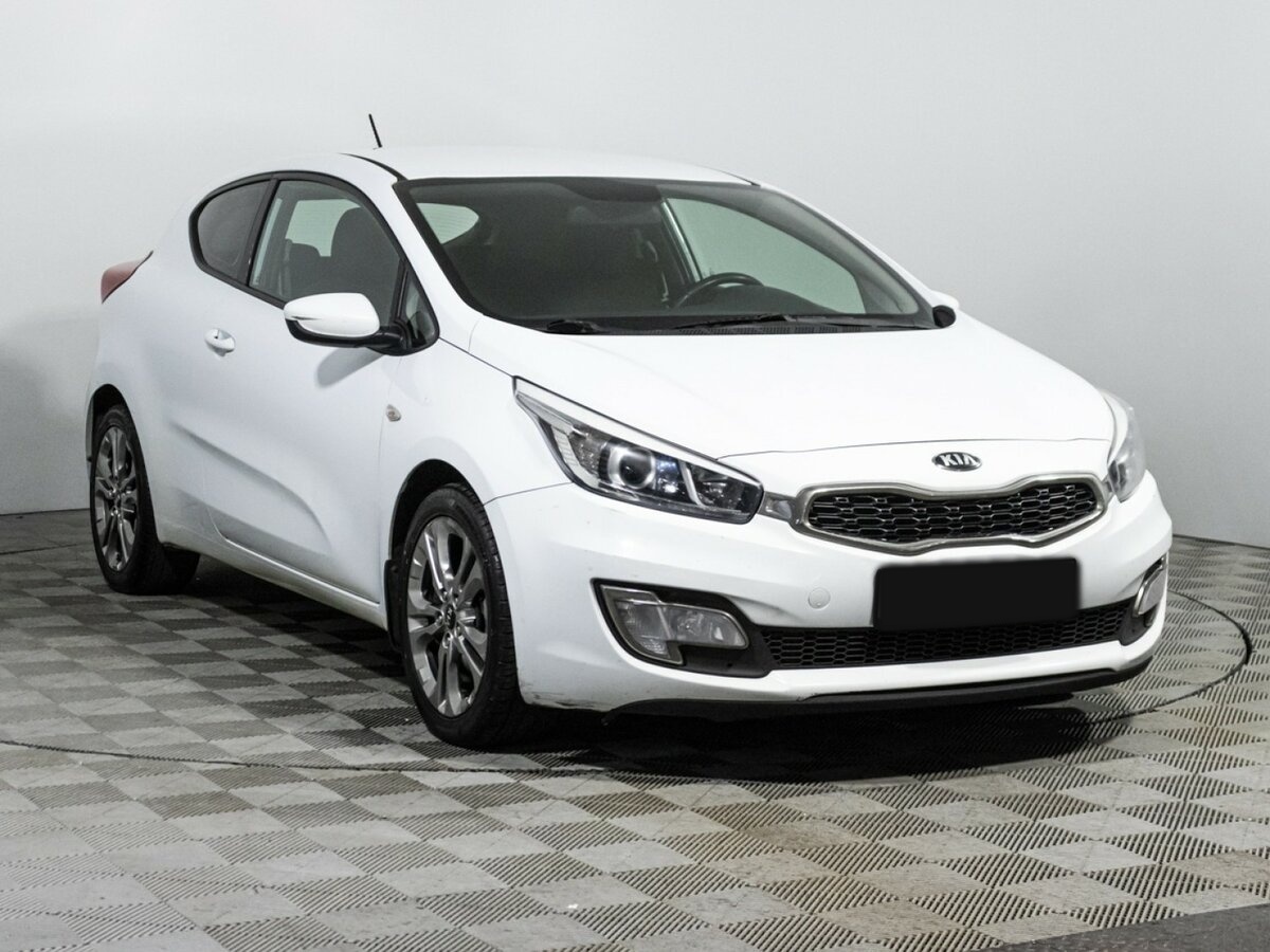 Купить Kia Ceed с пробегом. Фото: #2