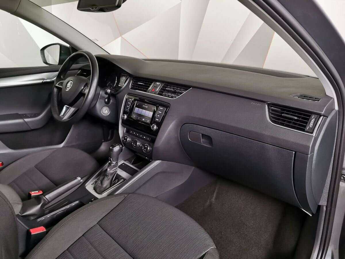 Купить Skoda Octavia с пробегом. Фото: #12