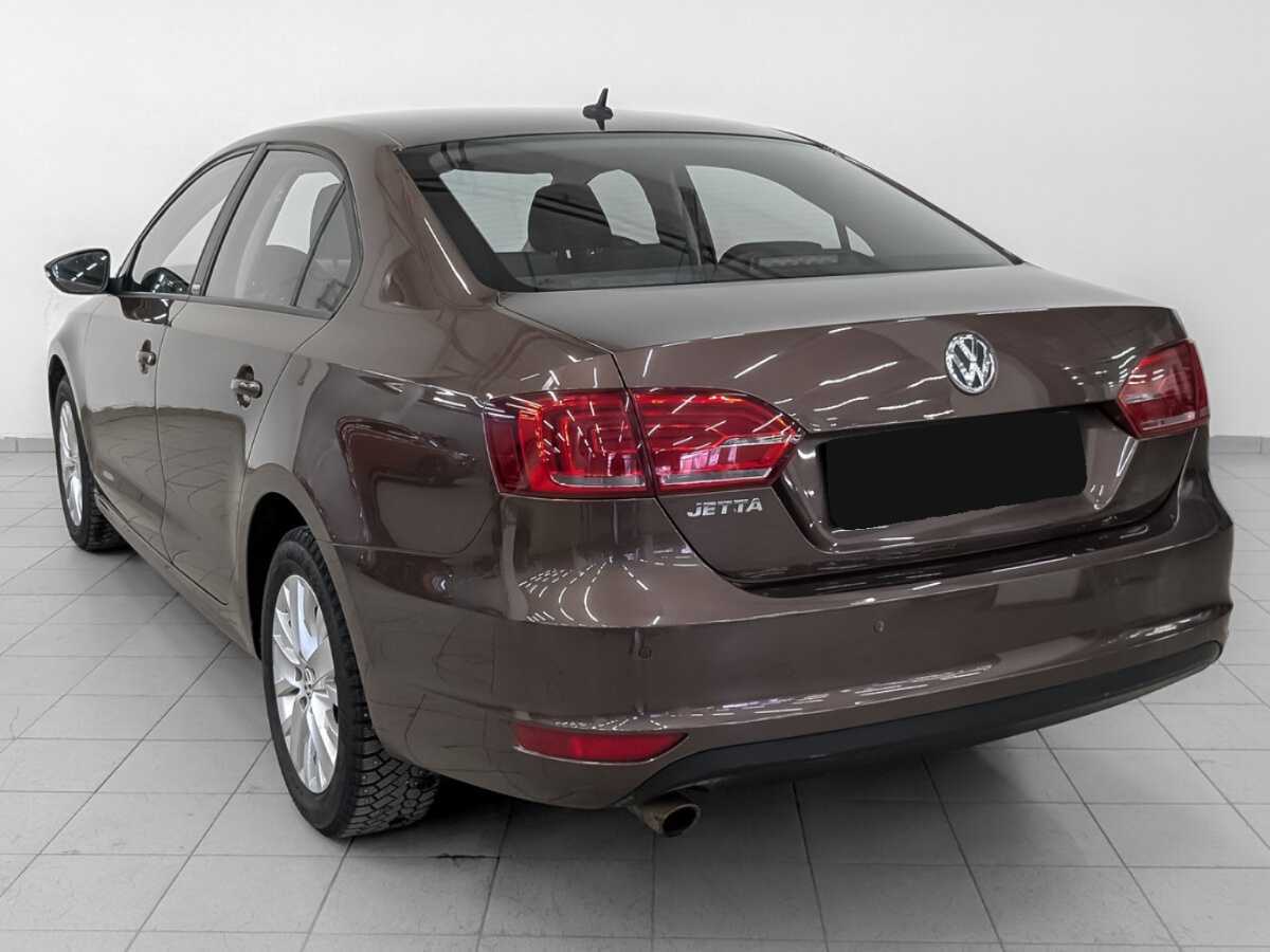 Купить Volkswagen Jetta с пробегом. Фото: #6