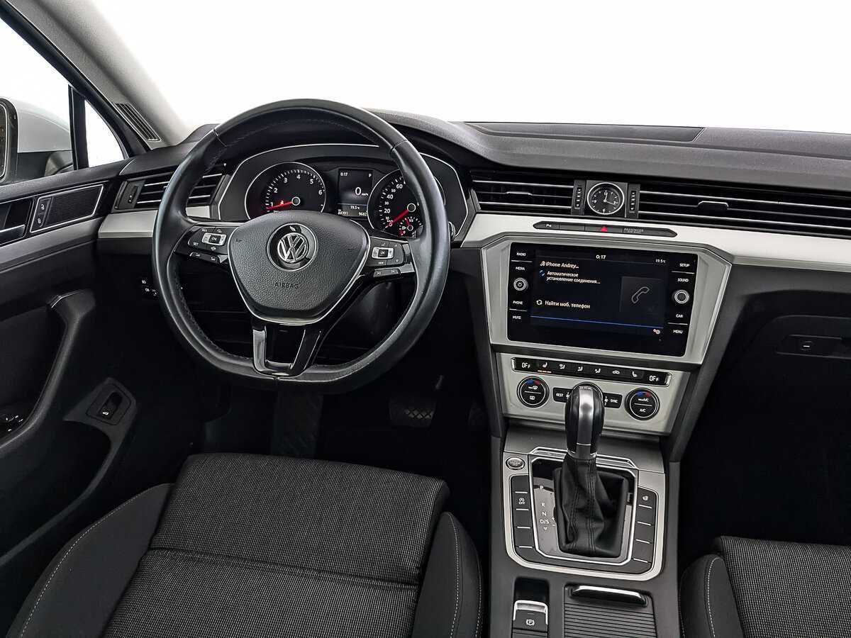 Купить Volkswagen Passat с пробегом. Фото: #26