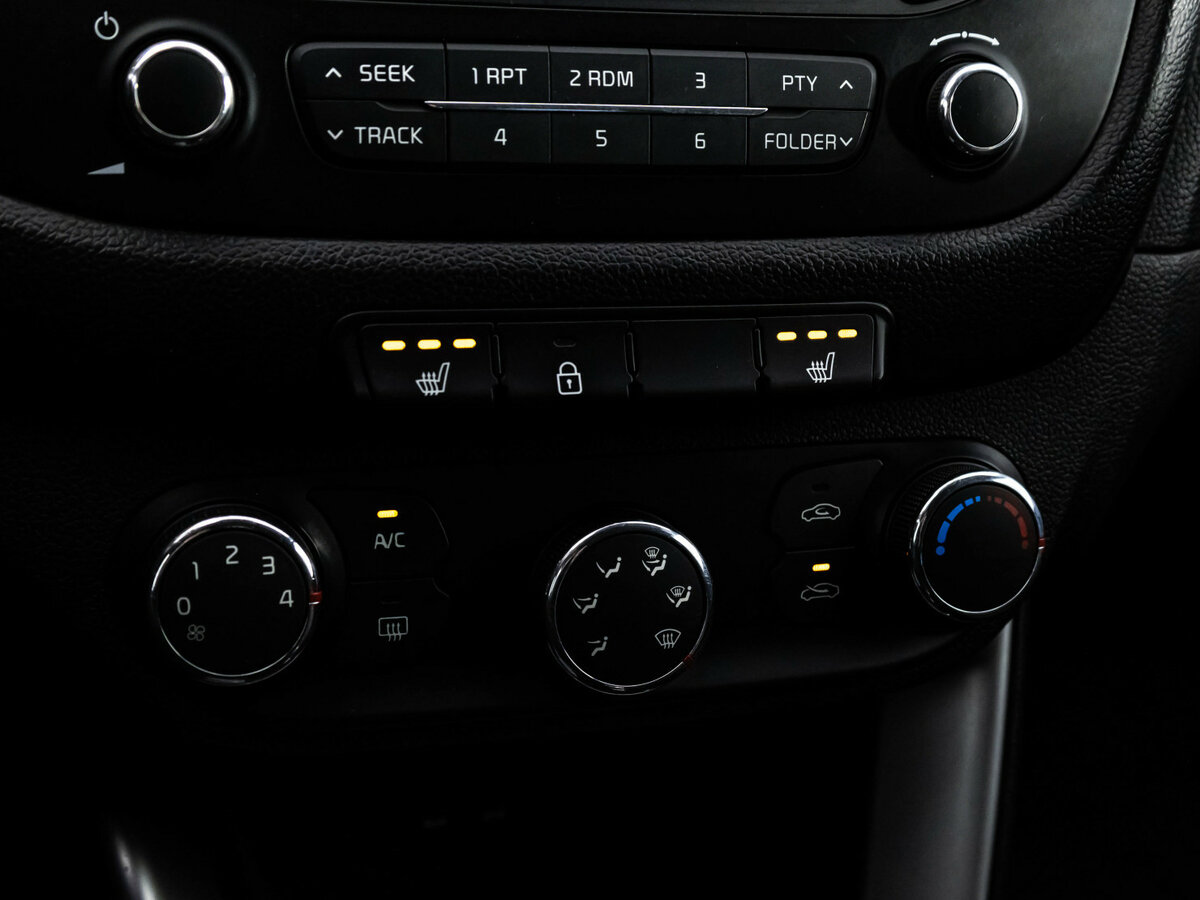 Купить Kia Ceed с пробегом. Фото: #10