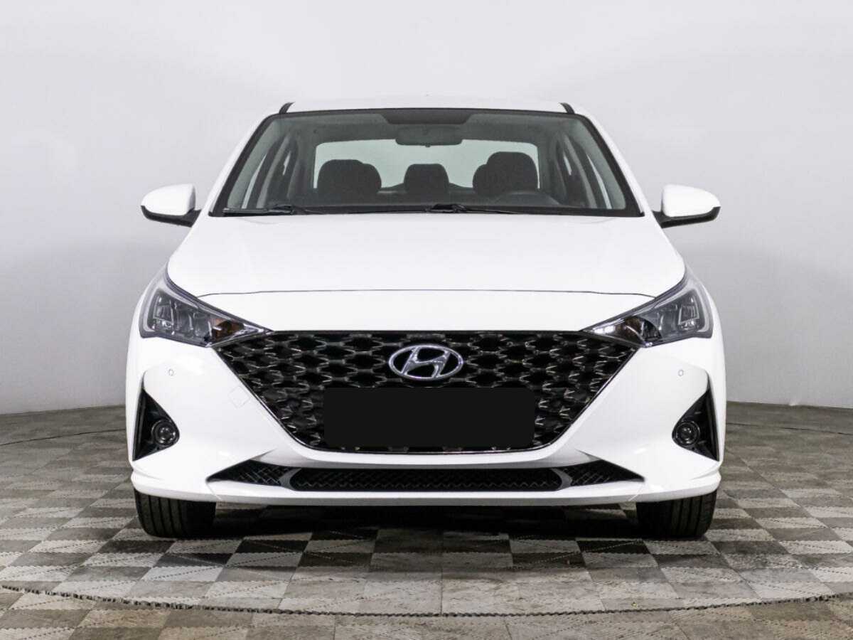 Купить Hyundai Solaris с пробегом. Фото: #1