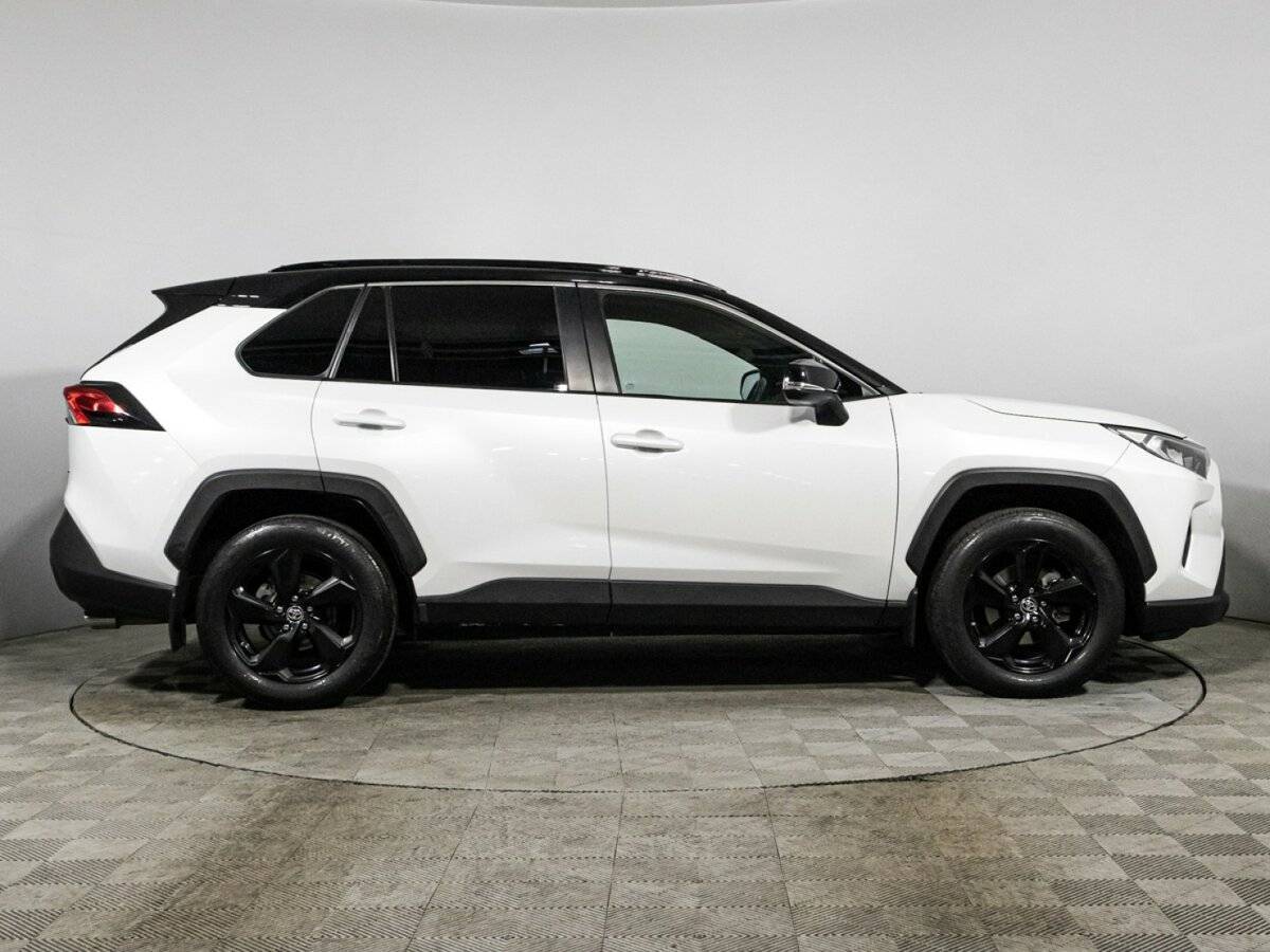 Купить Toyota RAV4 с пробегом. Фото: #3