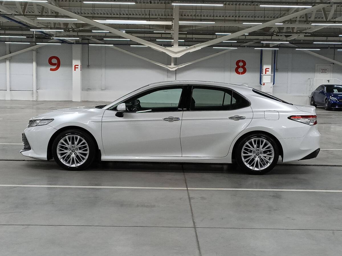 Купить Toyota Camry с пробегом. Фото: #7