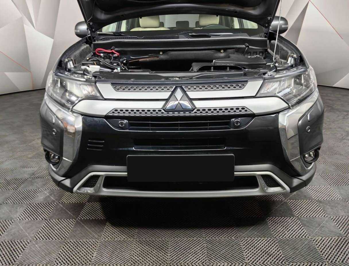 Купить Mitsubishi Outlander с пробегом. Фото: #17
