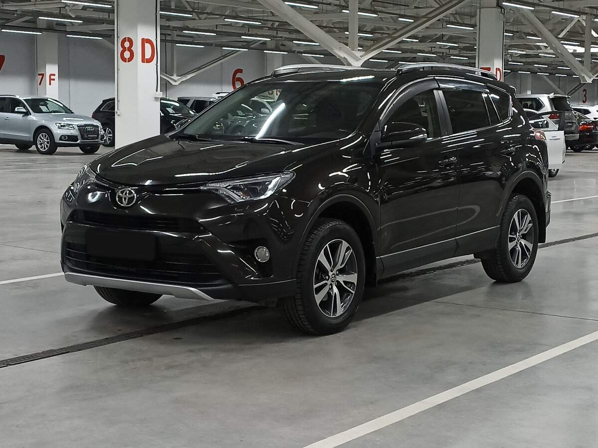Купить Toyota RAV4 с пробегом. Посмотреть фото